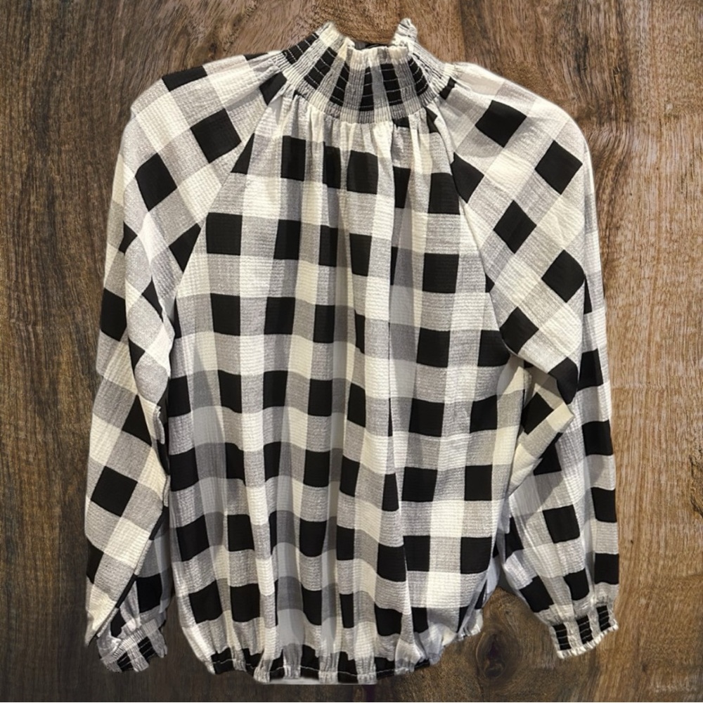 NWT Main Strip High Neck Black/White Check top Size Small